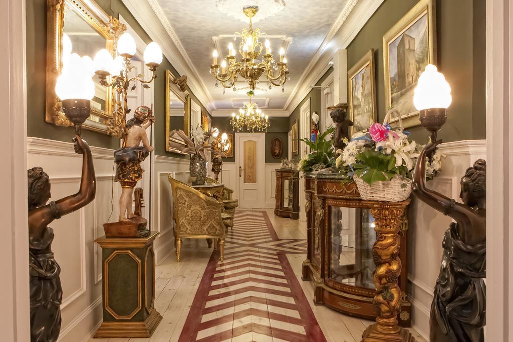 Hostal Boutique Puerta Del Sol Torrelavega Dış mekan fotoğraf