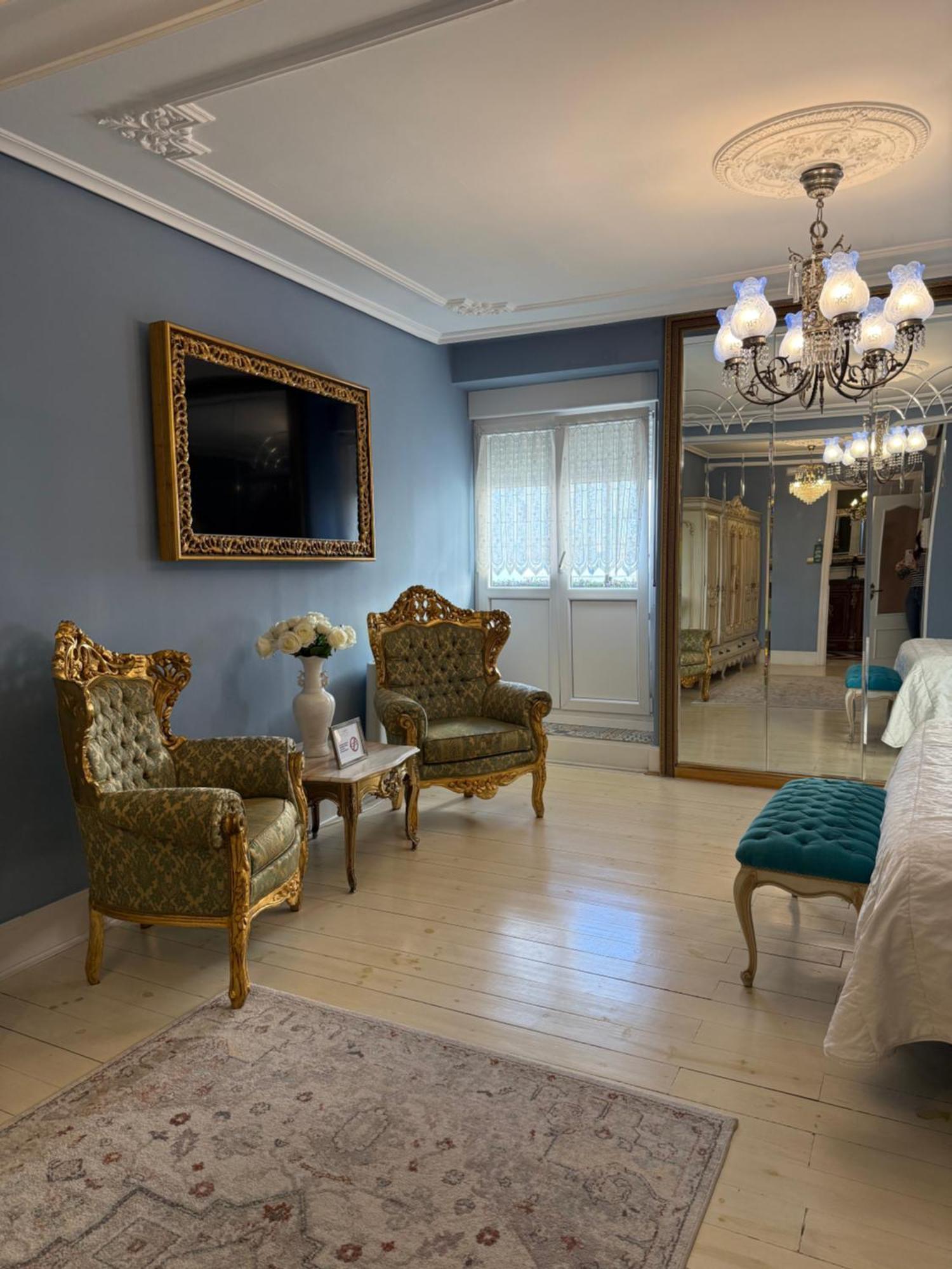 Hostal Boutique Puerta Del Sol Torrelavega Dış mekan fotoğraf