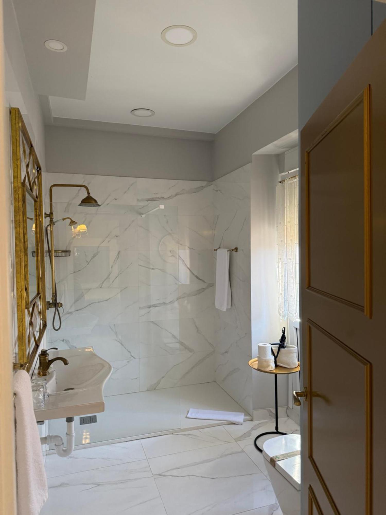 Hostal Boutique Puerta Del Sol Torrelavega Dış mekan fotoğraf